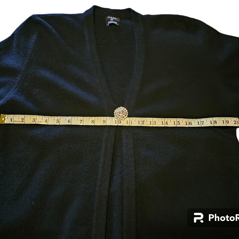 CHANEL Vintage 100% Cashmere Rare Cardigan Authentic Sweater size L - Picture 5 of 16